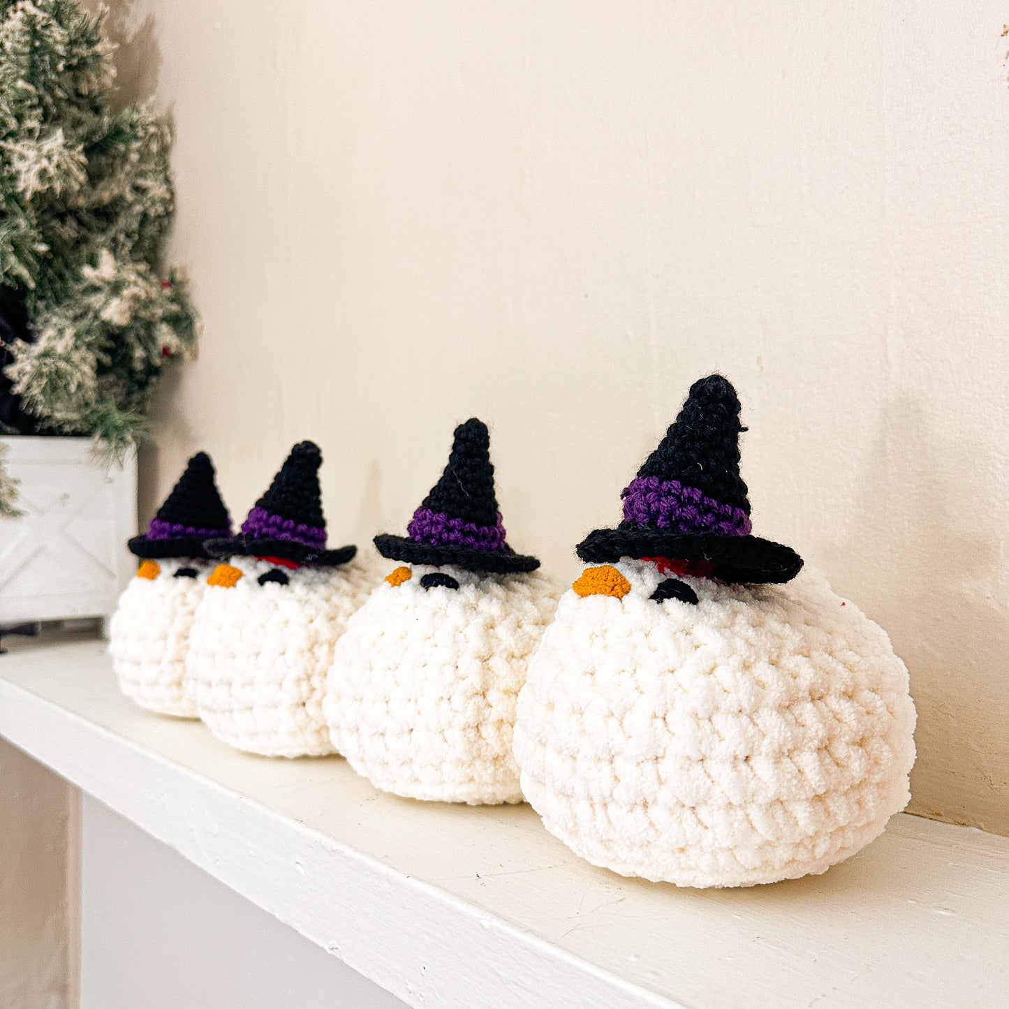 Crochet Chicken with Witch Hat