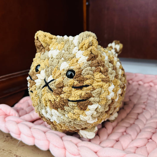 crochet tabby cat 